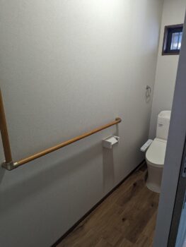 浴室だった場所はトイレへ